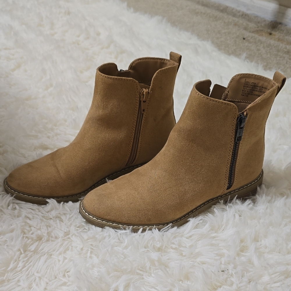 Universal Thread Tan Ankle Booties - Picture 2 of 6